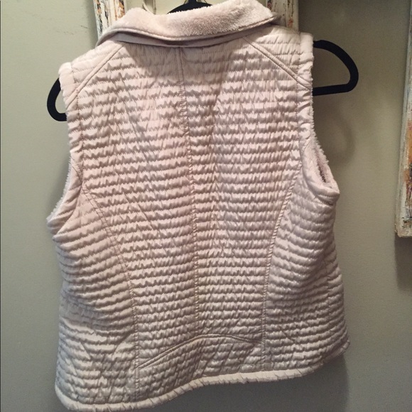 Vest - Picture 3 of 3